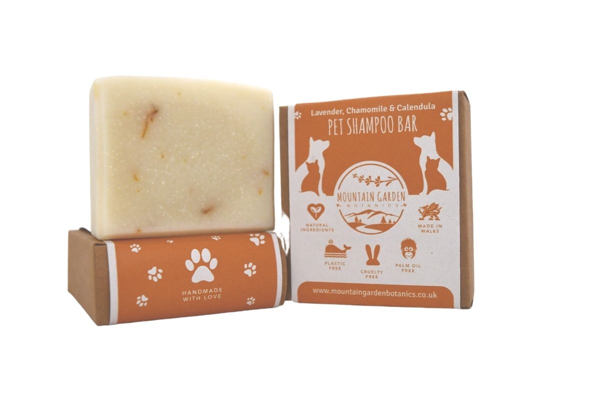 Mountain Garden Pet Shampoo Bar - Lavendar, Chamomile & Calendula